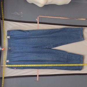 Stretchy waist jeans